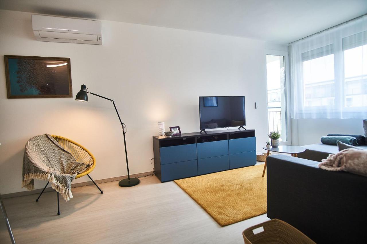 Catamaran Apartments - Hostaid Шиофок Экстерьер фото