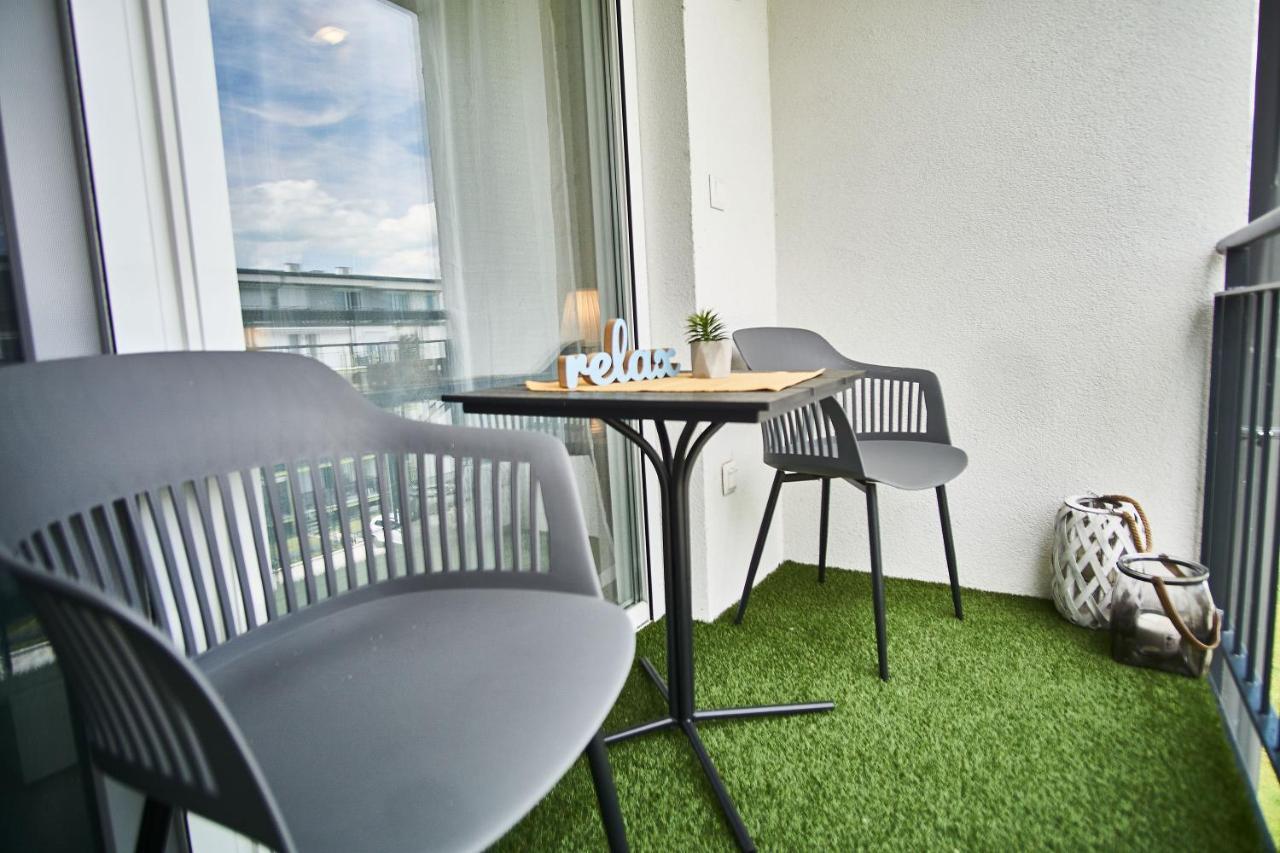 Catamaran Apartments - Hostaid Шиофок Экстерьер фото